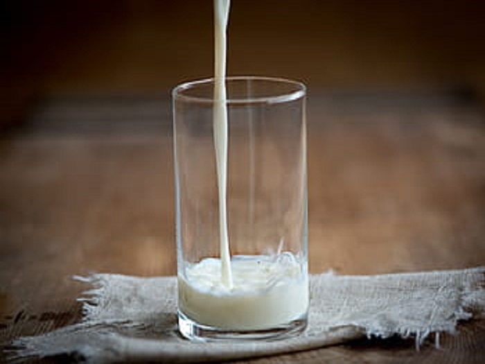 Los precios bajos provocan pérdidas en la venta de leche